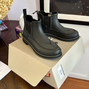 Hunter Men’s Mock-Toe Chelsea Boots